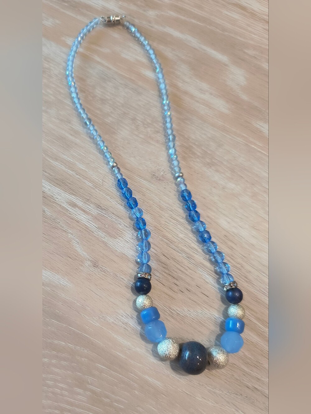 Five Handcrafted Beaded Necklaces - Picture 5 of 7